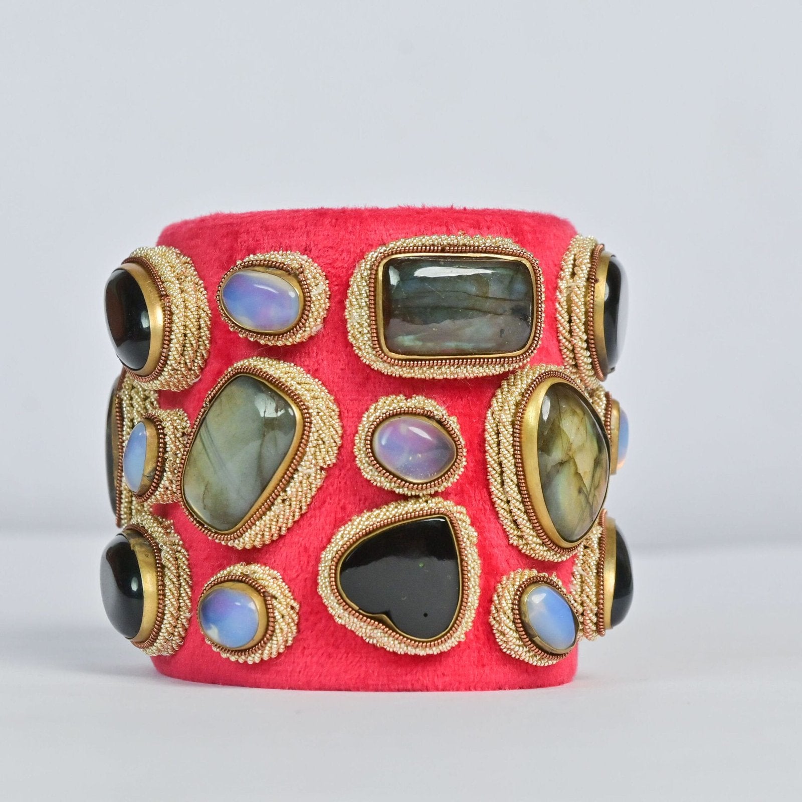 Rose Velvet Zardosi Gleam Gem Hand Bracelet image 3
