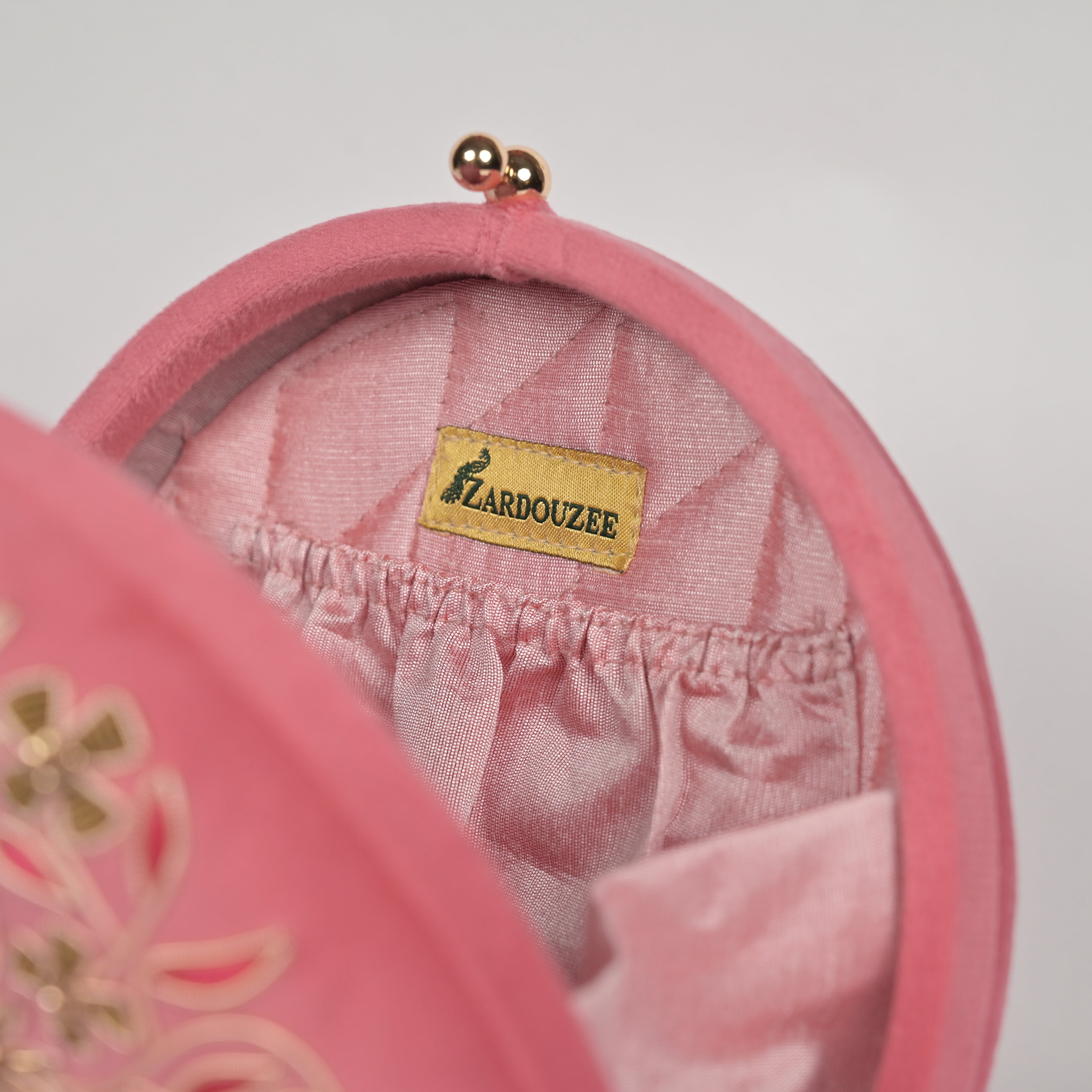 Regal Bloom Round Clutch – Onyx Black Velvet