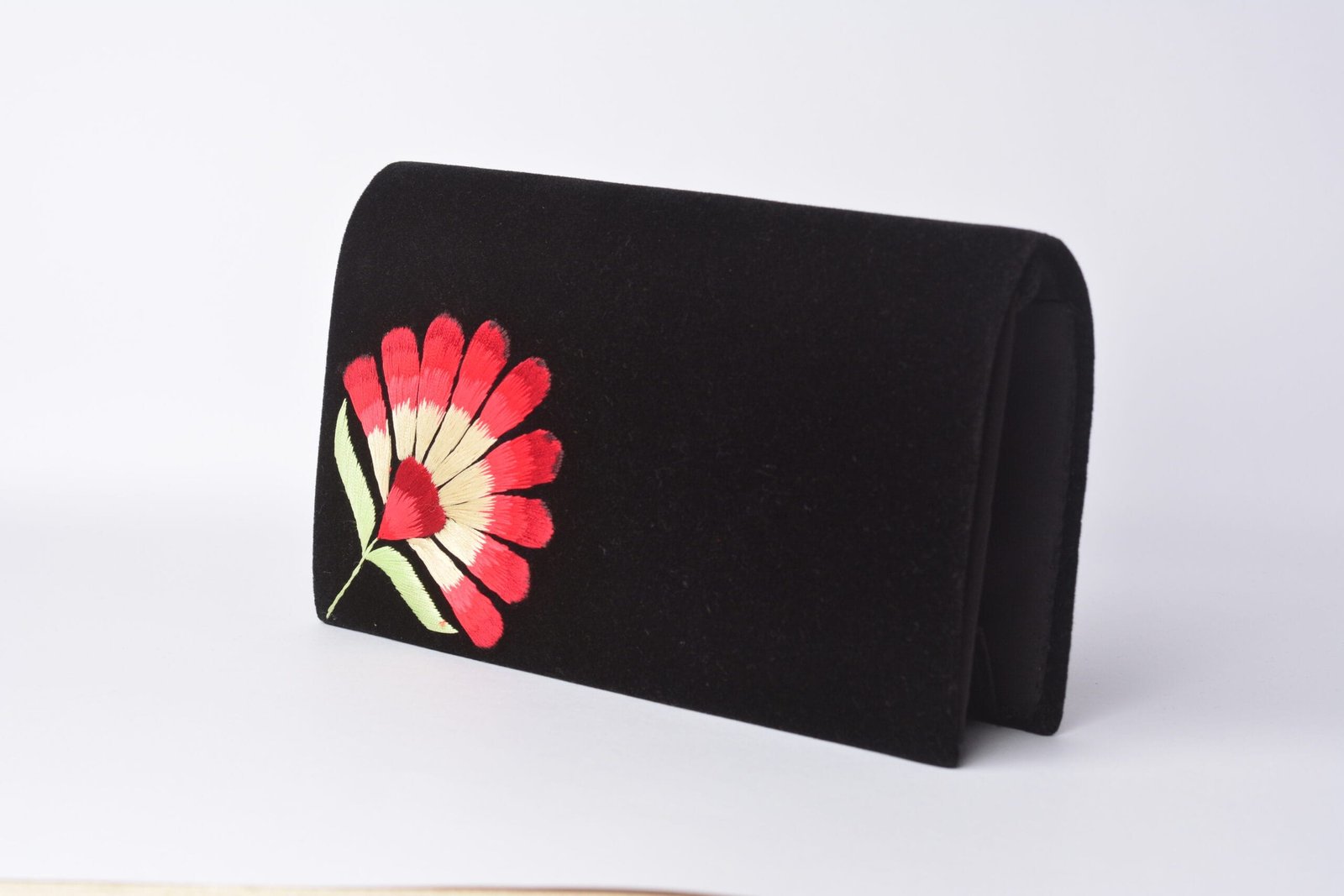 Black Velvet Handmade Crossbody Bag, Embellished with Floral Embroidery Pattern image 0