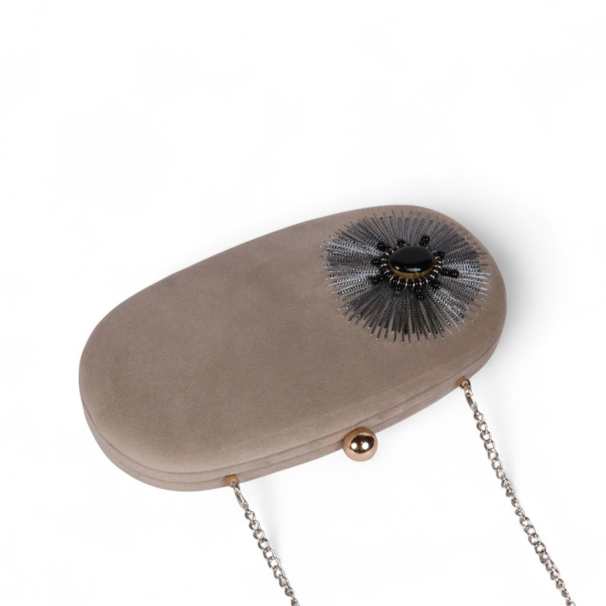 Siyah Noor – Royal Embroidered Velvet Clutch